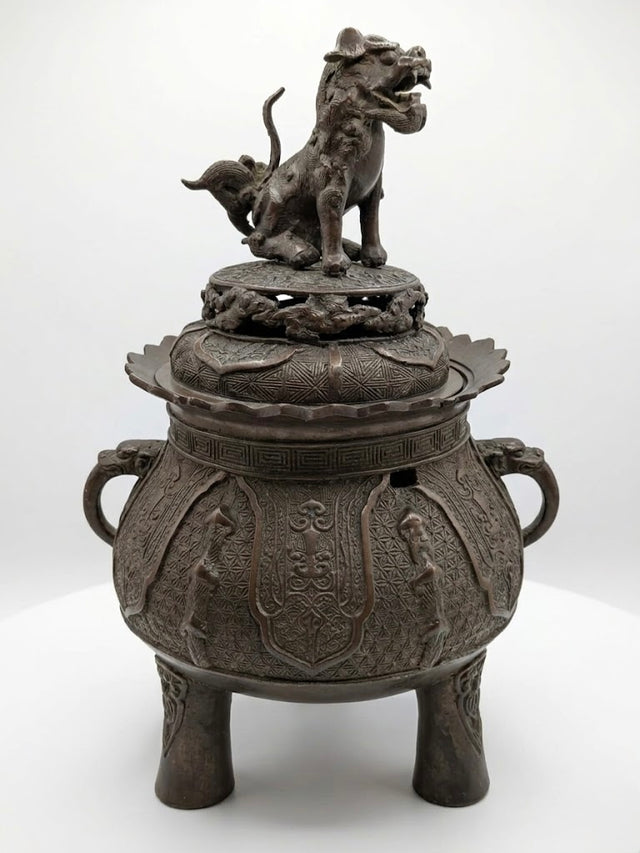 Grand brûle-parfum tripode en bronze – Koro – Japon, Époque Meiji (XIXe siècle)